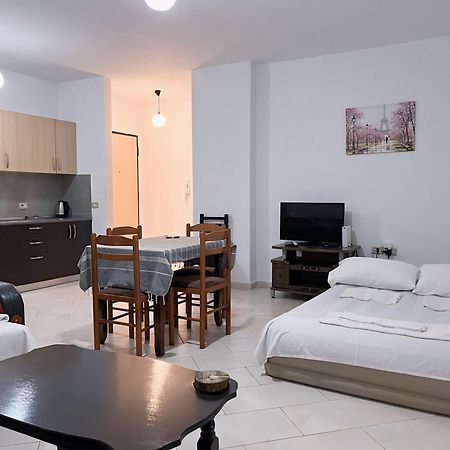 Gerald'S Central Apartments Wlora Zewnętrze zdjęcie