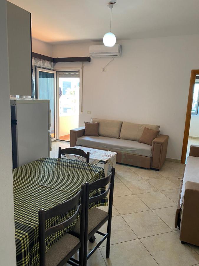 Gerald'S Central Apartments Wlora Zewnętrze zdjęcie