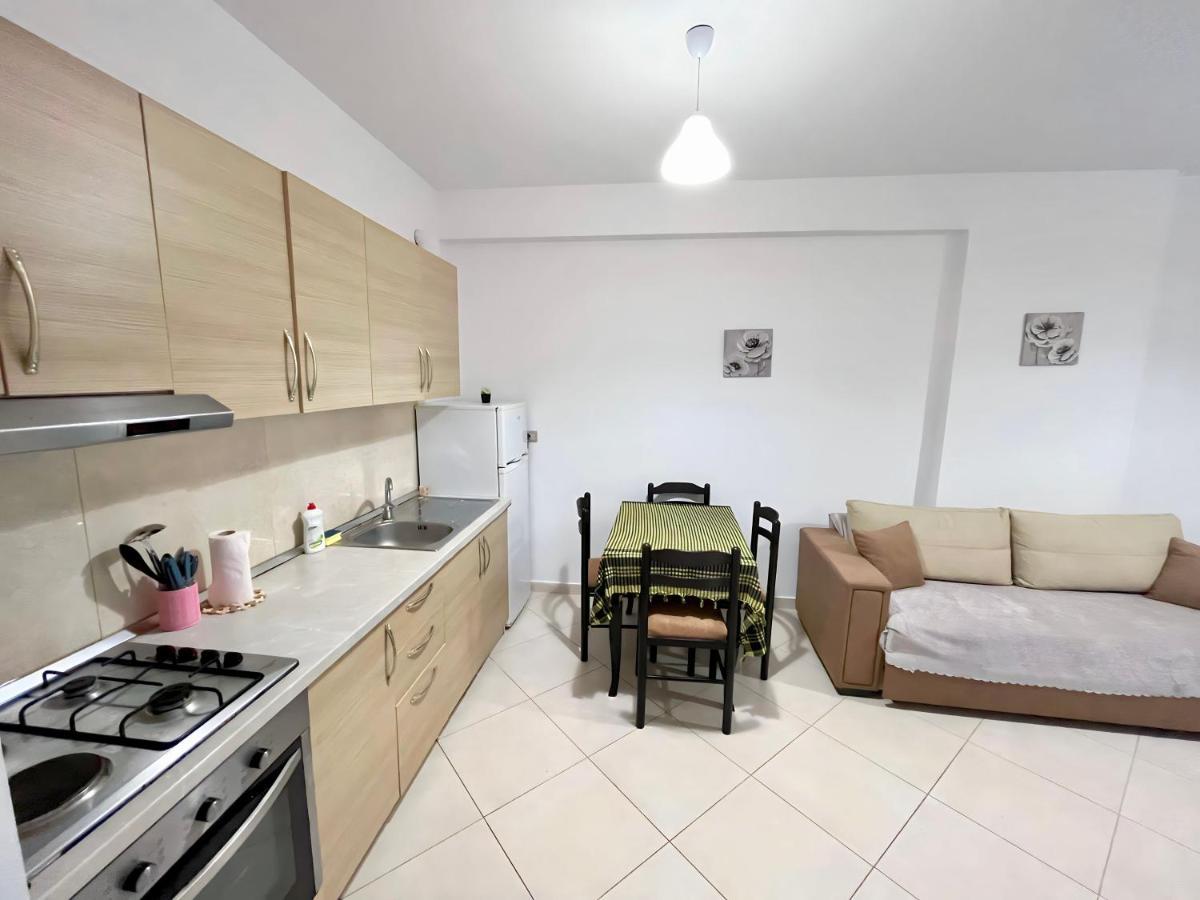 Gerald'S Central Apartments Wlora Zewnętrze zdjęcie