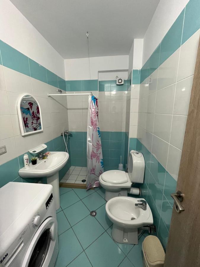 Gerald'S Central Apartments Wlora Zewnętrze zdjęcie