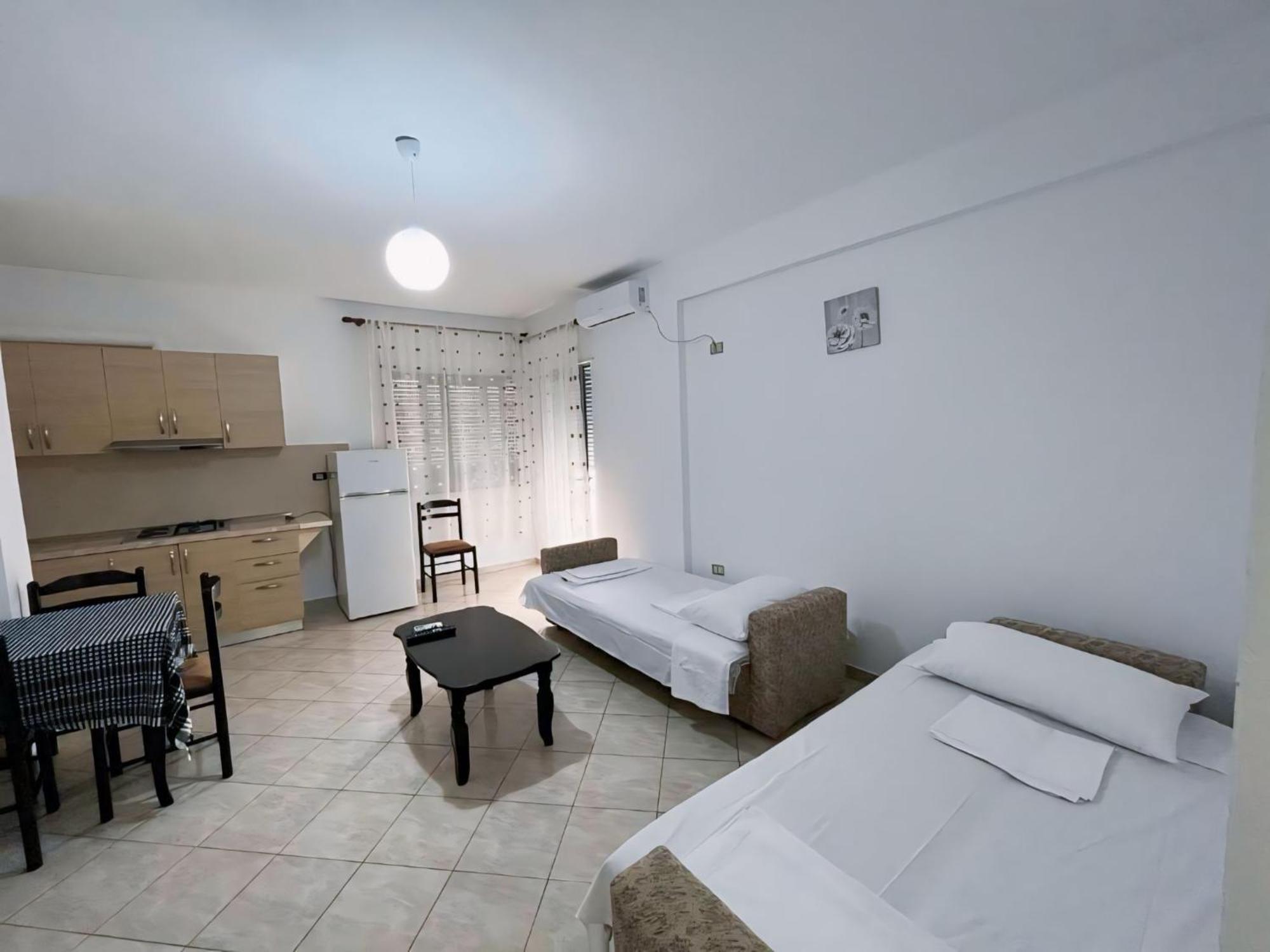 Gerald'S Central Apartments Wlora Zewnętrze zdjęcie