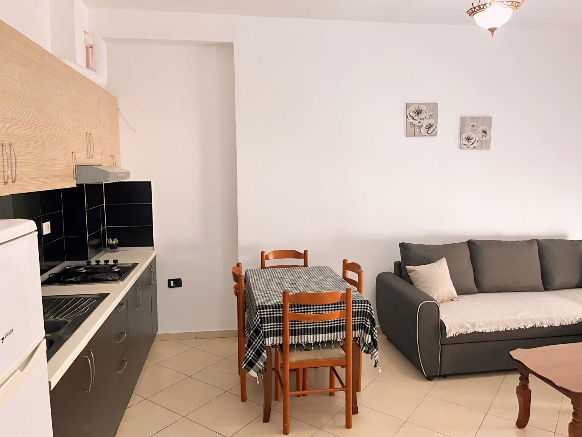 Gerald'S Central Apartments Wlora Zewnętrze zdjęcie