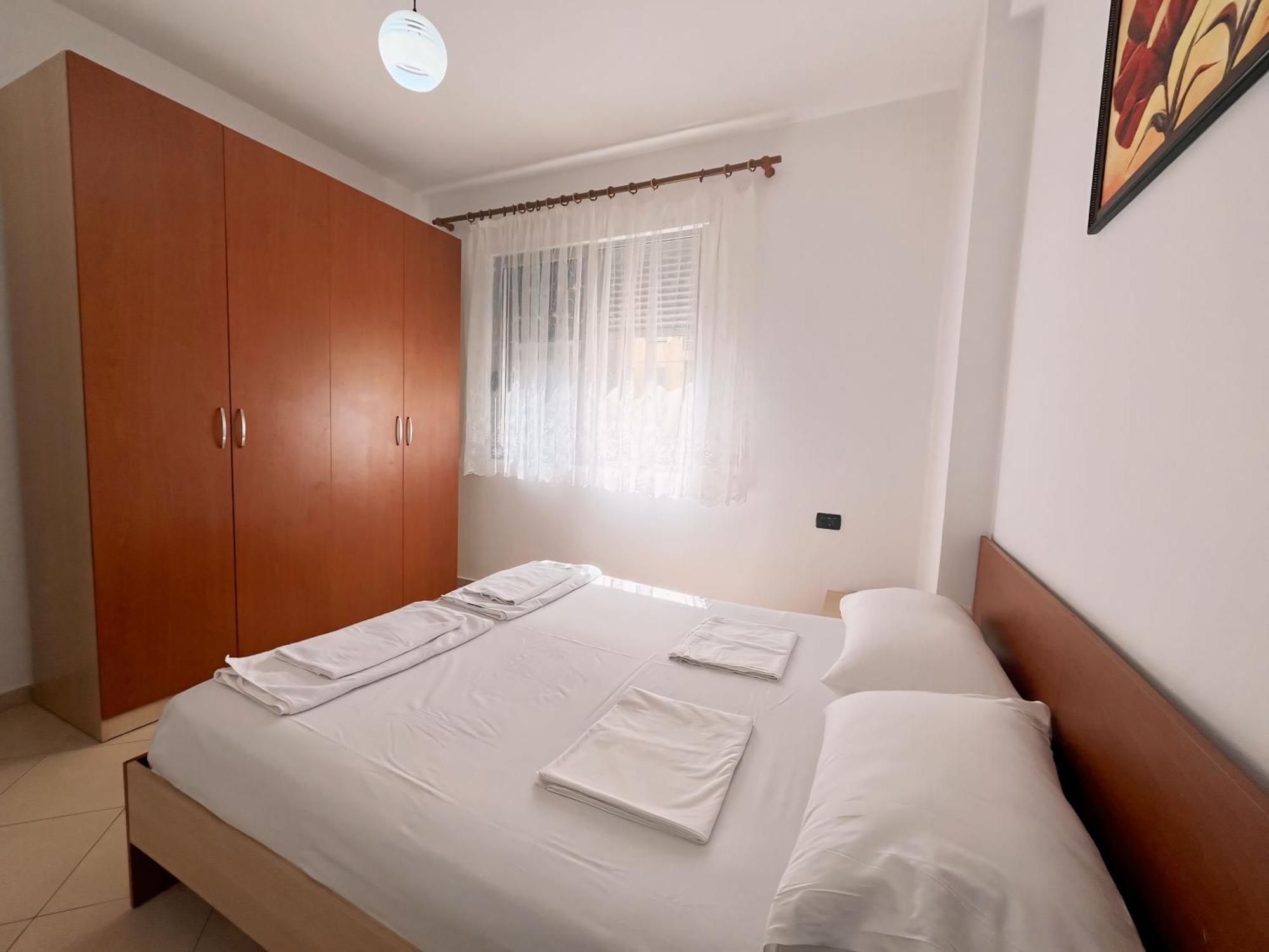 Gerald'S Central Apartments Wlora Zewnętrze zdjęcie