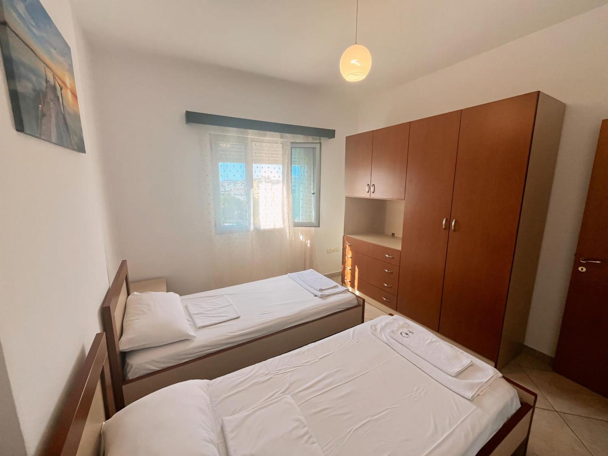 Gerald'S Central Apartments Wlora Zewnętrze zdjęcie
