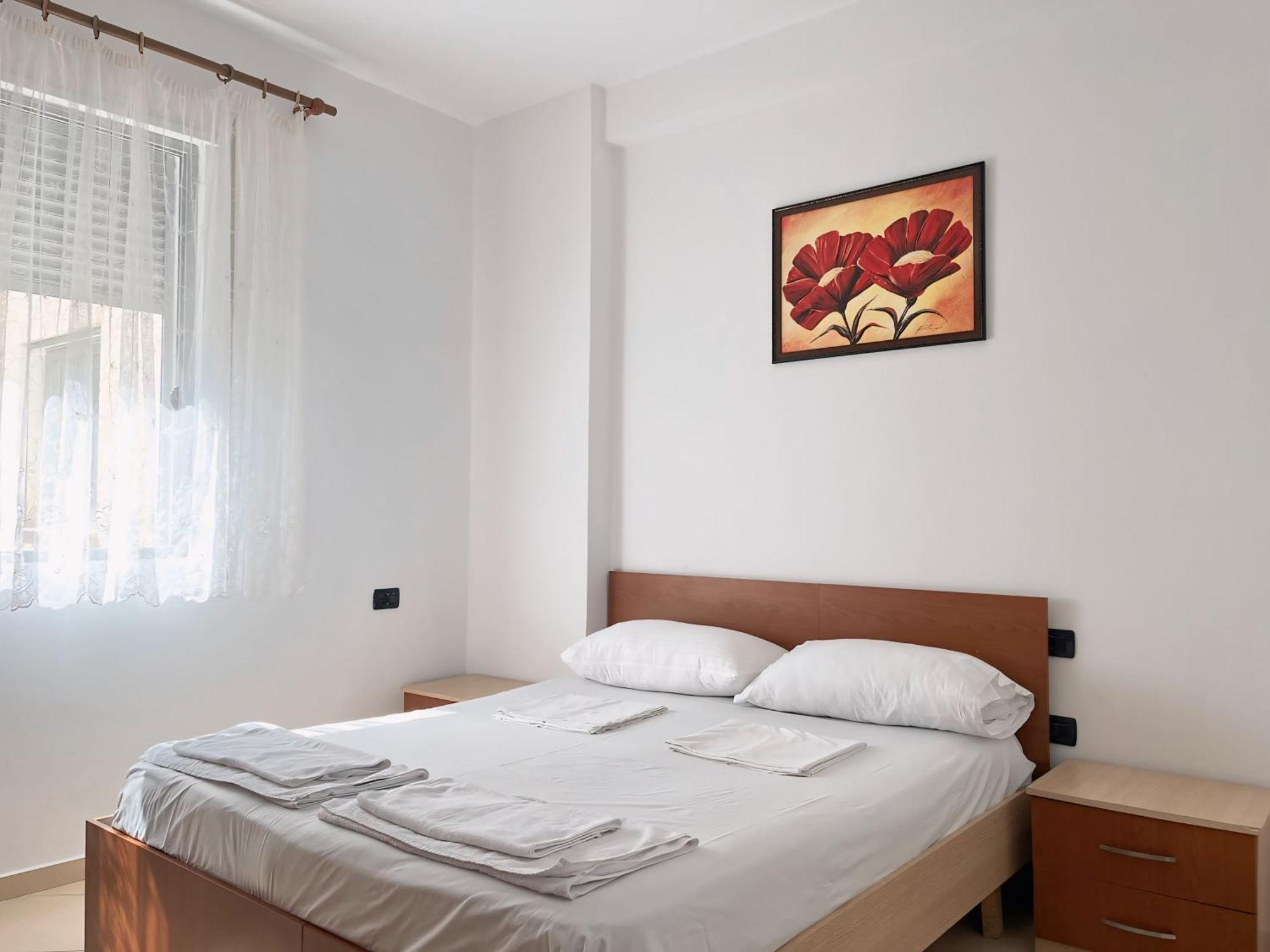Gerald'S Central Apartments Wlora Zewnętrze zdjęcie